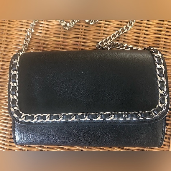 SUBDUED Italian brand silver chain small crossbody - Picture 2 of 10